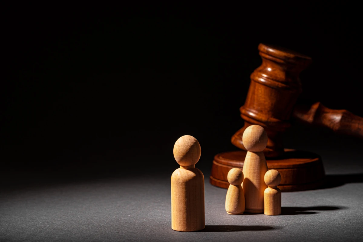 Le droit de la famille face aux défis des couples non mariés : comprendre les enjeux